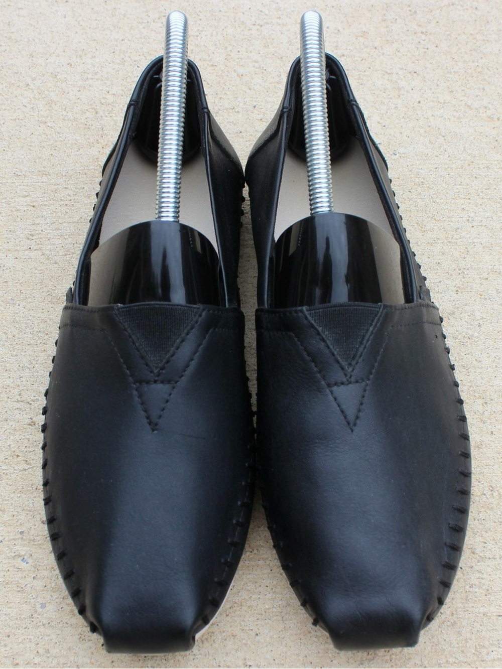 TOMS Alpargata Black Leather Slip-On Shoes Sz 8.5